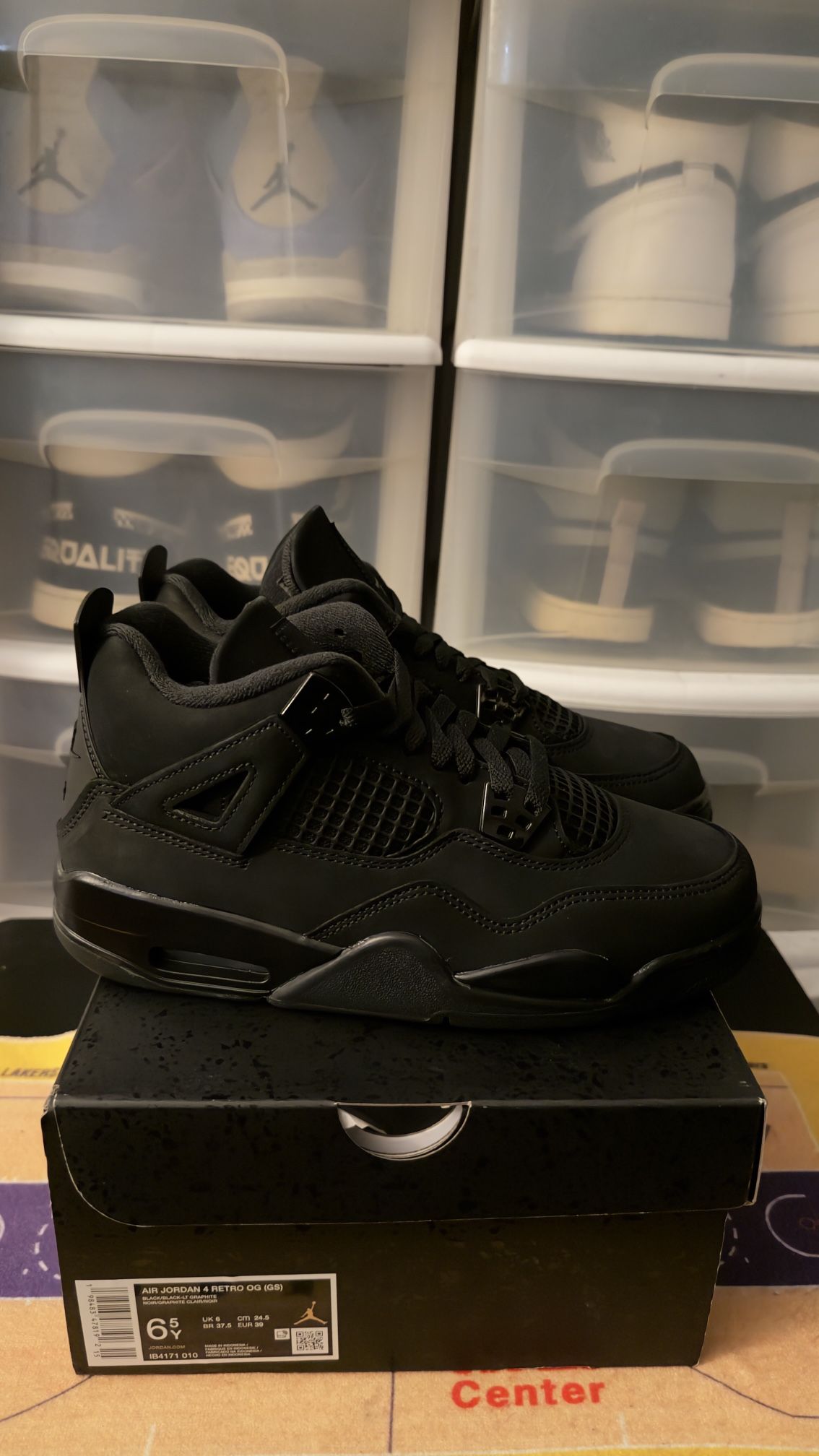 AIR JORDAN RETRO 4 OG “BLACK CAT “ 6.5 Youth 2025 $220
