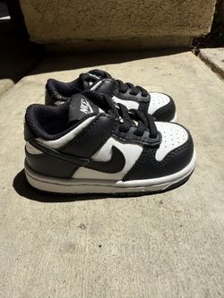 Panda Dunks Size 5c 