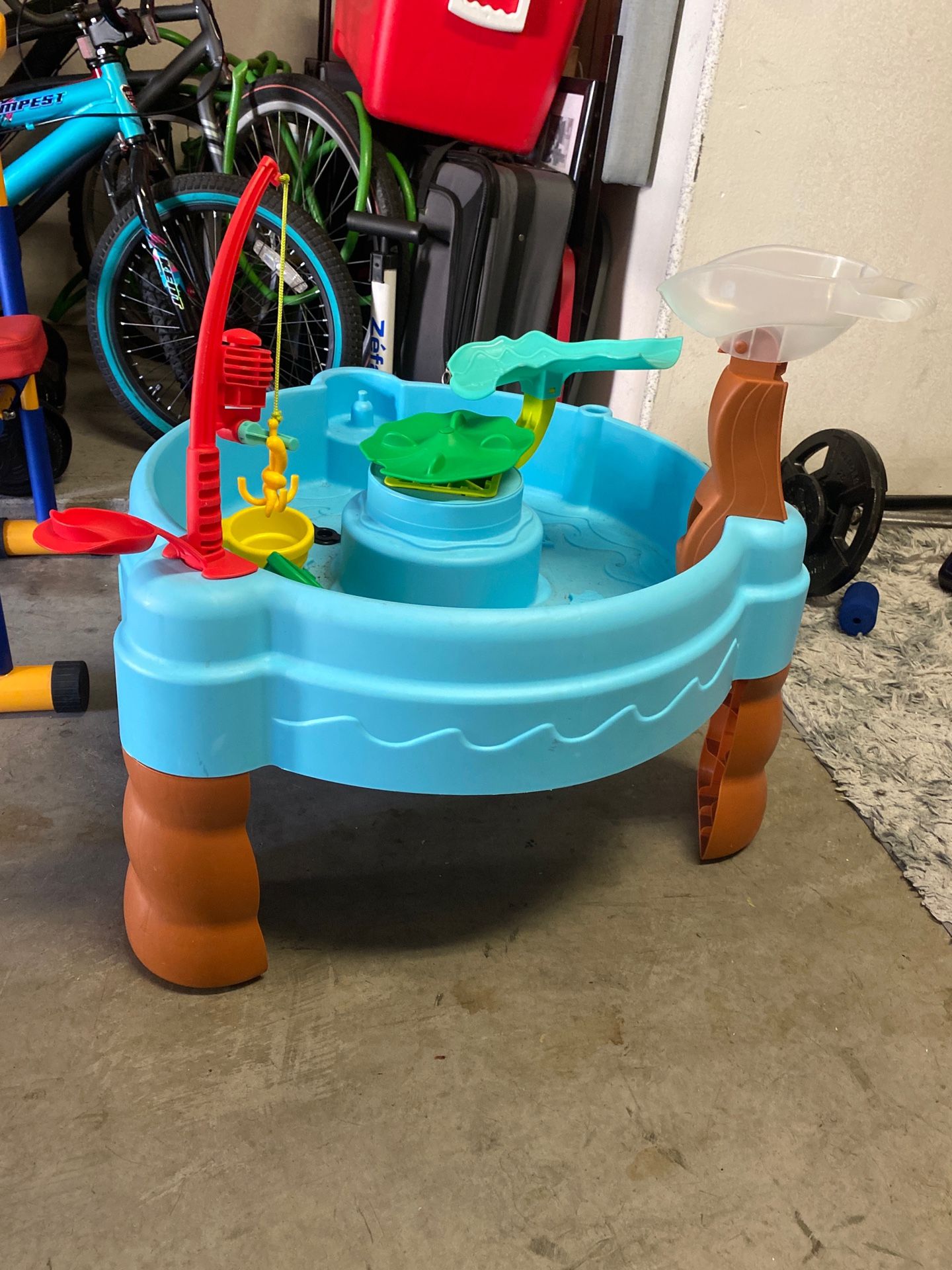 Little tykes splash toy