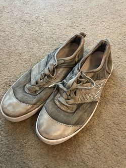 Bedstü Distressed Shoes - Men’s 10.5 US