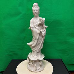 Quan Yin Statue ( Vintage)