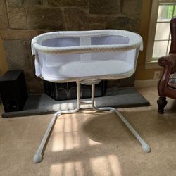 HALO Bassinet (Assembled, Never Used)