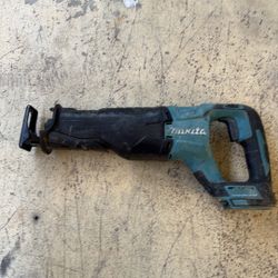 Makita Sawzall XRJ05 