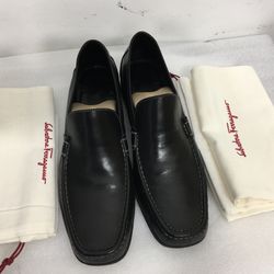 Salvatore Ferragamo Black Leather Men's Shoes Size 9 . Great condition.