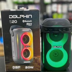 Rechargeable Bluetooth Waterproof Speaker with Handle