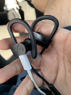 Powerbeats 3