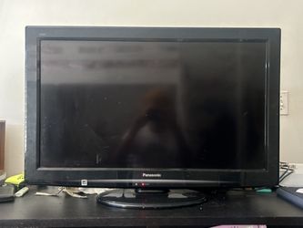 32’ Panasonic Tv