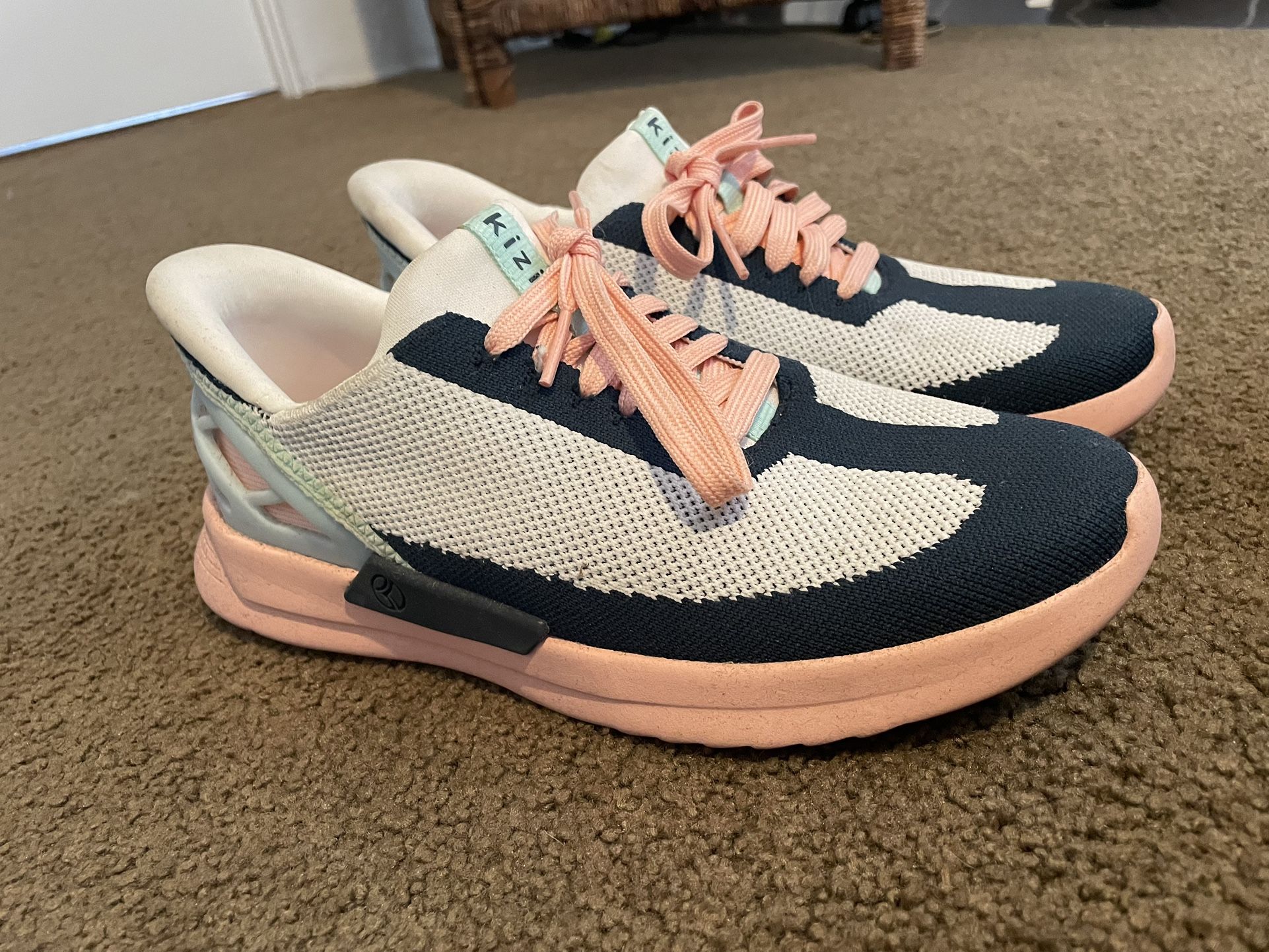 Size Women's Kizik Shoes Barely Worn!