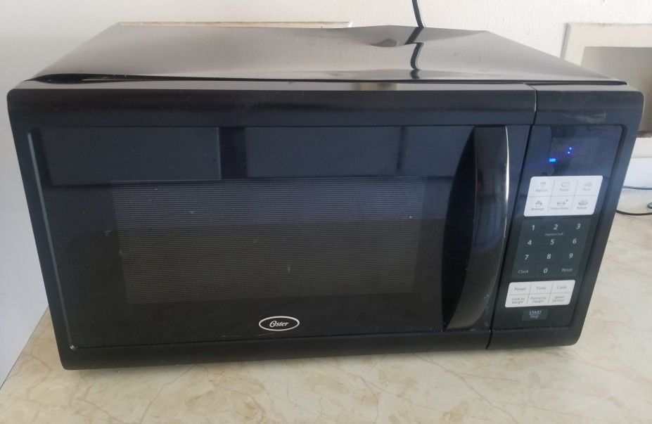 Turntable 1100W Microwave