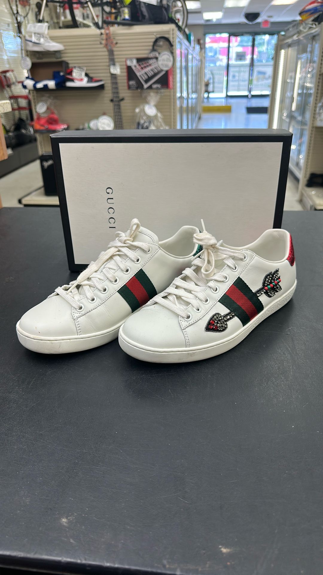 Gucci Ace Embroidered Arrow Shoes