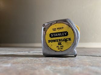 STANLEY 12’ FT. POWERLOCK II. TAPE MEASURE 