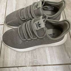 Adidas Sneakers Women 6.5