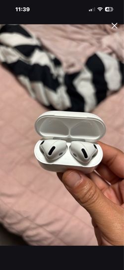 AirPods