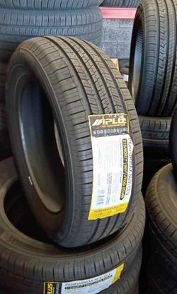 SET OF TIRES 215/60/17