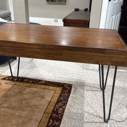 World Market Table
