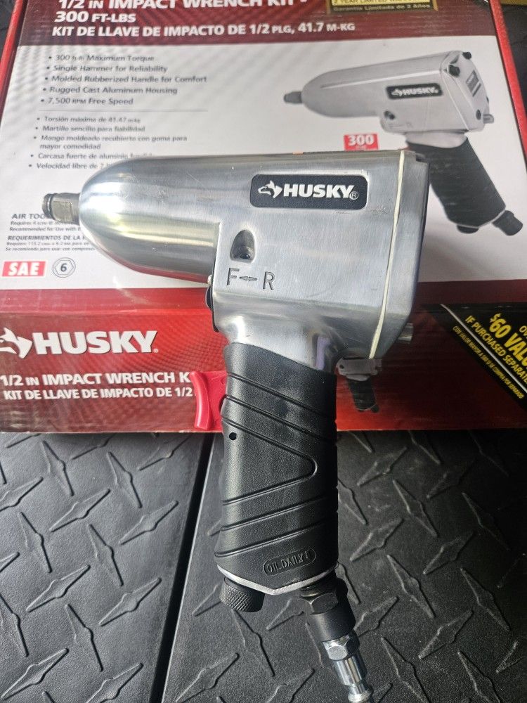 Husky 1/2 Inch drive Impact Gun