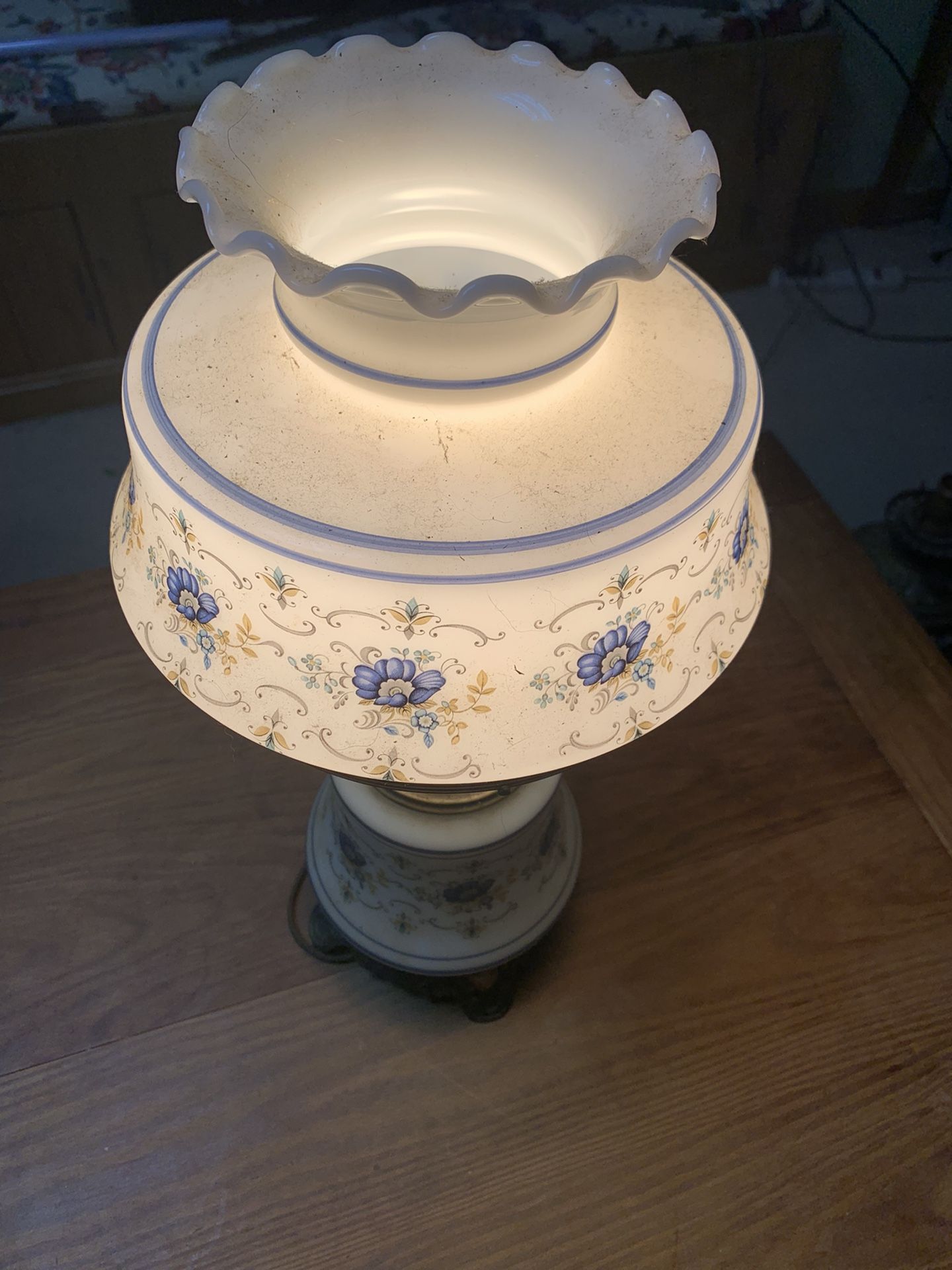 Antique Hurricane Lamp Excellent Condition
