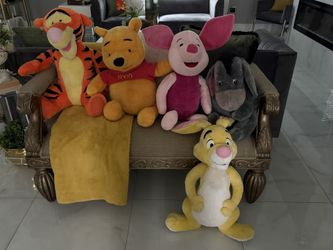 Winnie The Pooh & Friends Plush 