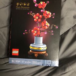 Plum Blossom Botanical Collection Lego Set