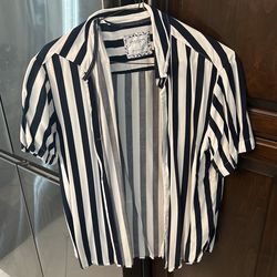youth medium beach shirt