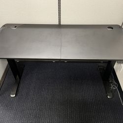 Electric Standing Desk – Gaming Desk – 65”