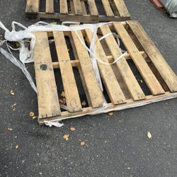 3 Wooden Pallet