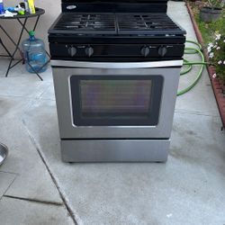 Whirlpool 30 in. 4 Burner Freestanding Gas Range in. Stainless Steel