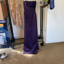 Women’s Formal Dress Size 2 Purple Color 