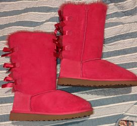 UGGs Girls Size 4 