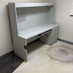 Commercial Desk