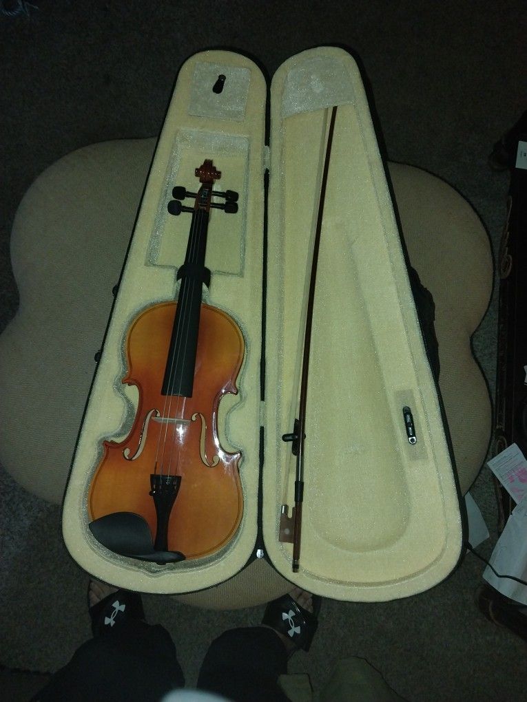 Violin With Bo, Case And Accessories (Crescent MT-20Tuner)14"Full Size