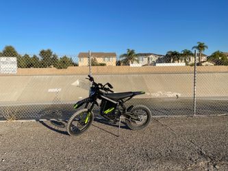 Rawrr Mantis X e-moto dirt bike