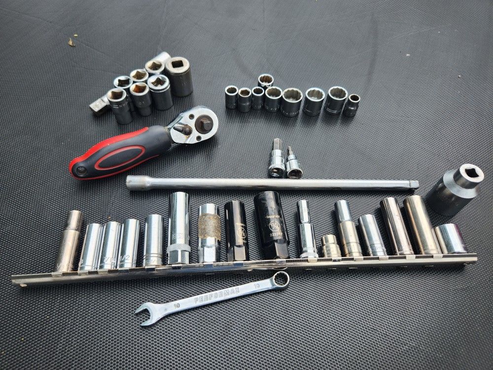 Ratchet And Sockets