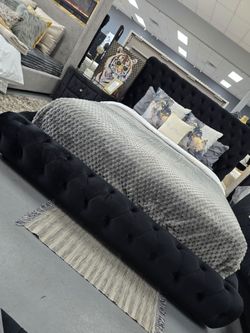 ✨️ King, Cal King, Queen Bed Frame ✨️ Furniture Sectionals, Bedrooms, Dining Avail