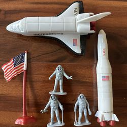 Vintage Pvc Plastic Astronauts, USA Flag, Rocket, And Space Shuttle Rare