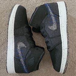 Air Jordan Retro 1 Mid Size 6.5 Youth/8wmns