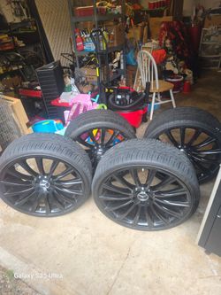 22" Mercedes rims and tires