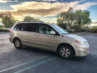 2009 Toyota Sienna 4D XLE