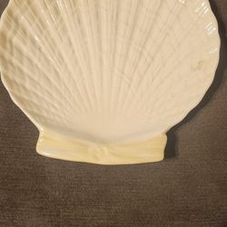 Vintage Belleek Clam Shell Plate Large 8.5”