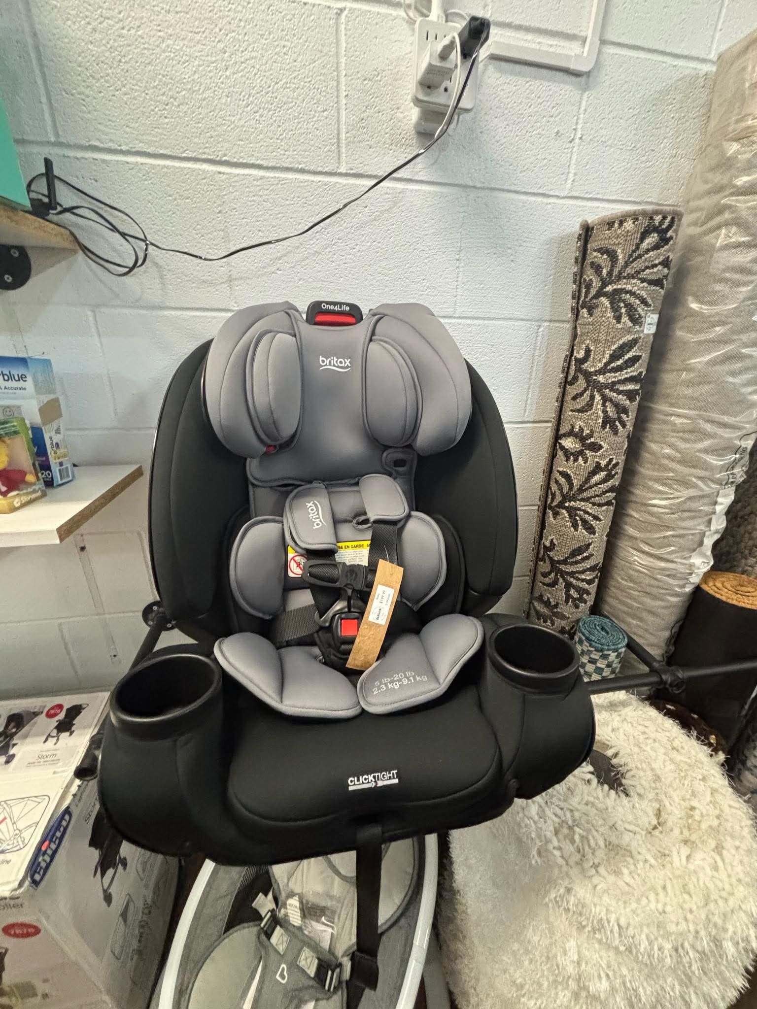 Britax Click tight Car seat 