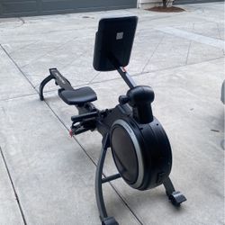 Rowing Machine 