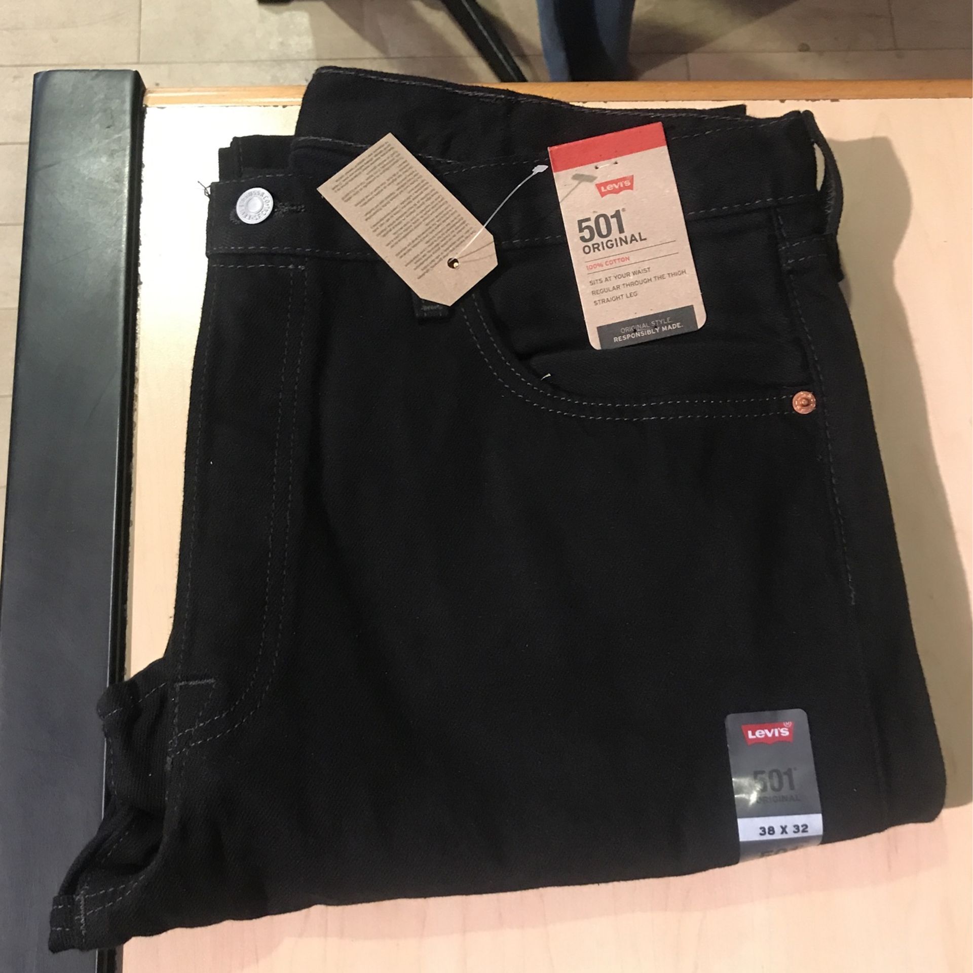 New Levi’s 501 Black Mens jeans 