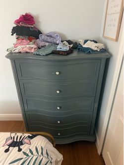 Dresser for sale!