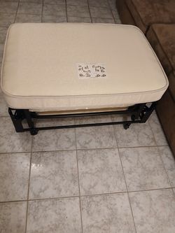 Castro Converible Ottoman Full Size Twin Bed