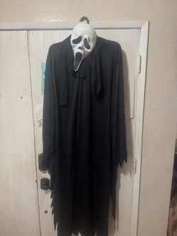 Scream costume