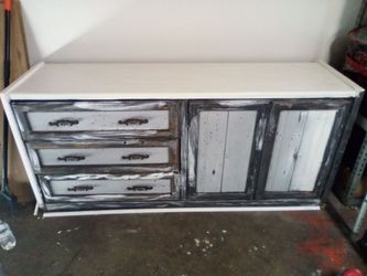 dresser
