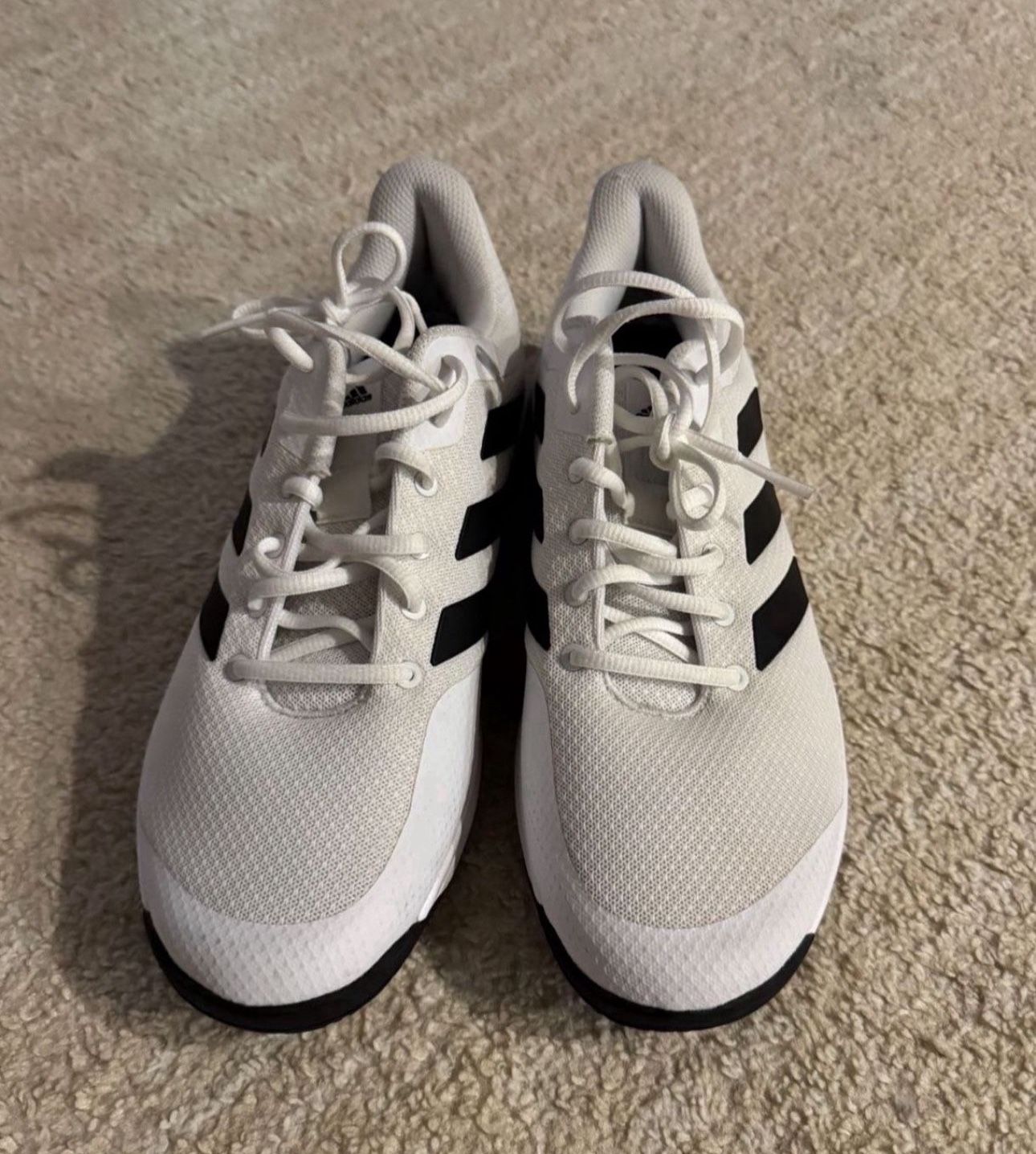 Adidas Sneakers