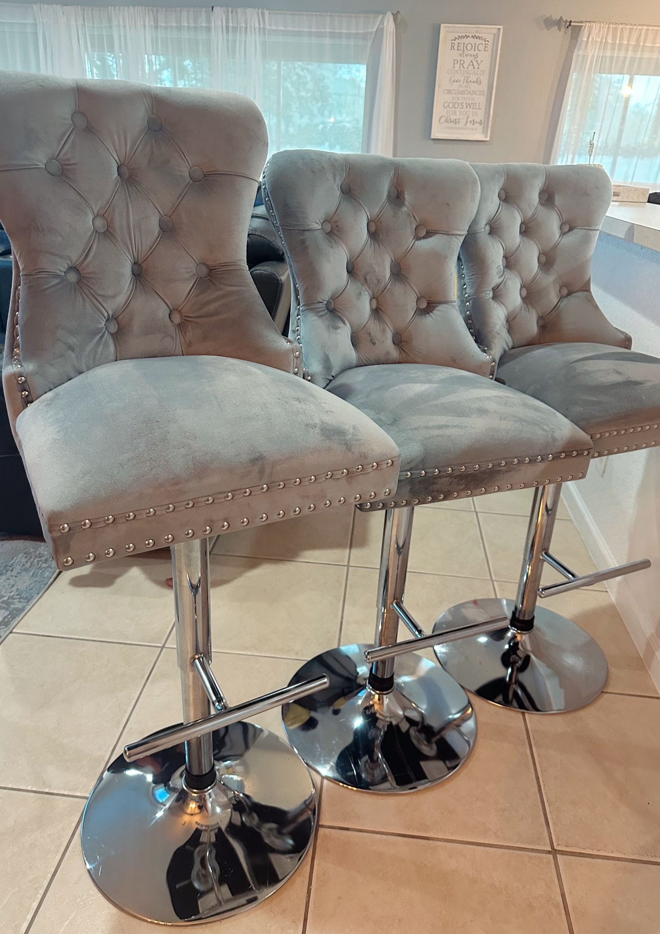 bar stool