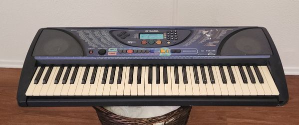 Yamaha Electric Keyboard