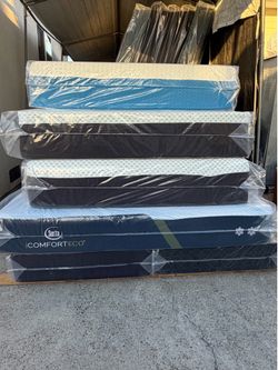 Luxury  memory foam Queen   size 12” New mattress in a plastic sealed.     Venta de colchones  ☎️📲call or Tex (213)713-74-89   Hablamos Español  Matt